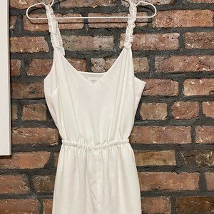 ONLY WORN TWICE - White flowing wildred romper